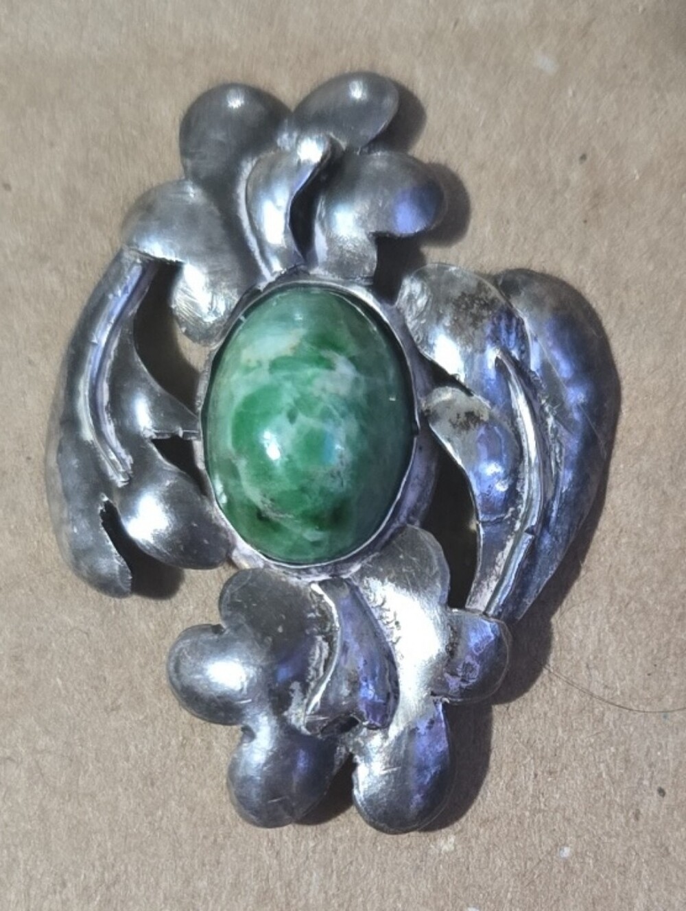 Vintage Sterling Silver Brooch with Green Stone Cabochon BROKEN MISSING PIN